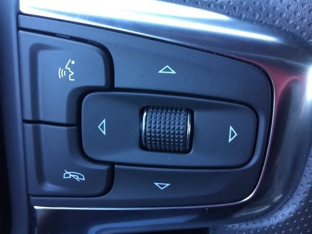 New 2025 Chevrolet Blazer LT AWD/4WD image 10
