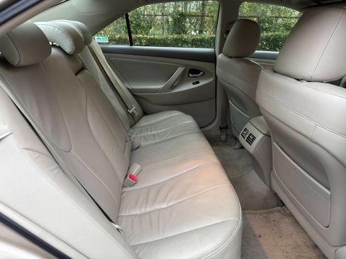 Used 2009 Toyota Camry Hybrid image 23