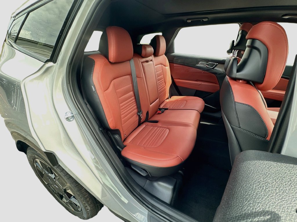 New 2027 Kia Sportage SX FWD image 28