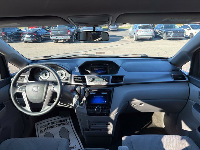Used 2016 Honda Odyssey SE image 15