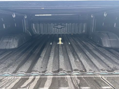 Used 2025 Chevrolet Silverado 2500 LTZ w/ LTZ Convenience Package image 26