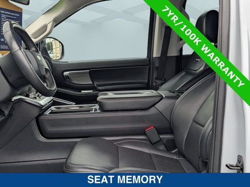 Certified 2025 Ford Expedition Platinum AWD/4WD image 25