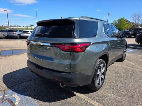 Used 2023 Chevrolet Traverse LT w/ LT Premium Package AWD/4WD image 4