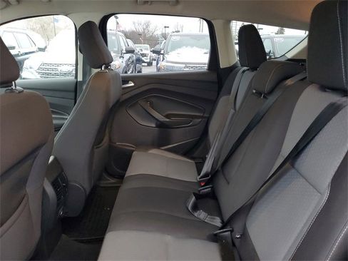 Certified 2018 Ford Escape SE w/ SE Sync 3 Package image 21
