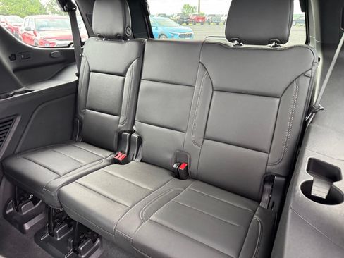 Used 2022 Chevrolet Tahoe LT w/ LT Signature Package AWD/4WD image 7