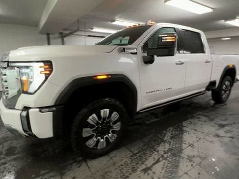 Certified 2024 GMC Sierra 2500 Denali w/ Denali Reserve Package image 4