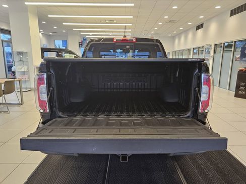 Used 2019 GMC Canyon Denali image 9