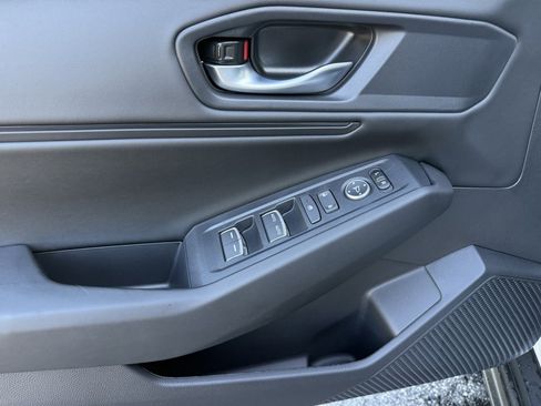 New 2025 Honda Accord SE image 18