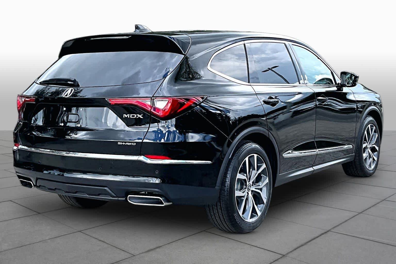Used 2023 Acura MDX w/ Technology Package AWD/4WD image 13