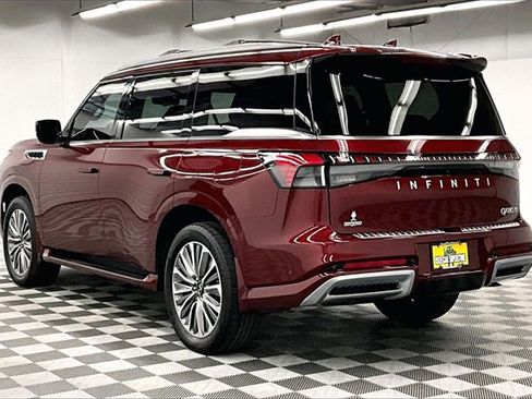 Used 2025 INFINITI QX80 Sensory w/ Exterior Package image 2