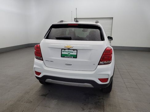 Used 2017 Chevrolet Trax LT w/ LT Convenience Package image 7