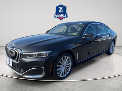 Used 2022 BMW 740i xDrive w/ Premium Package AWD/4WD image 1