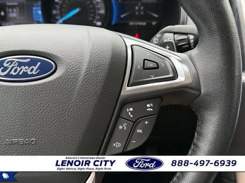 Certified 2022 Ford Edge SEL w/ Sport Appearance Package AWD/4WD image 21