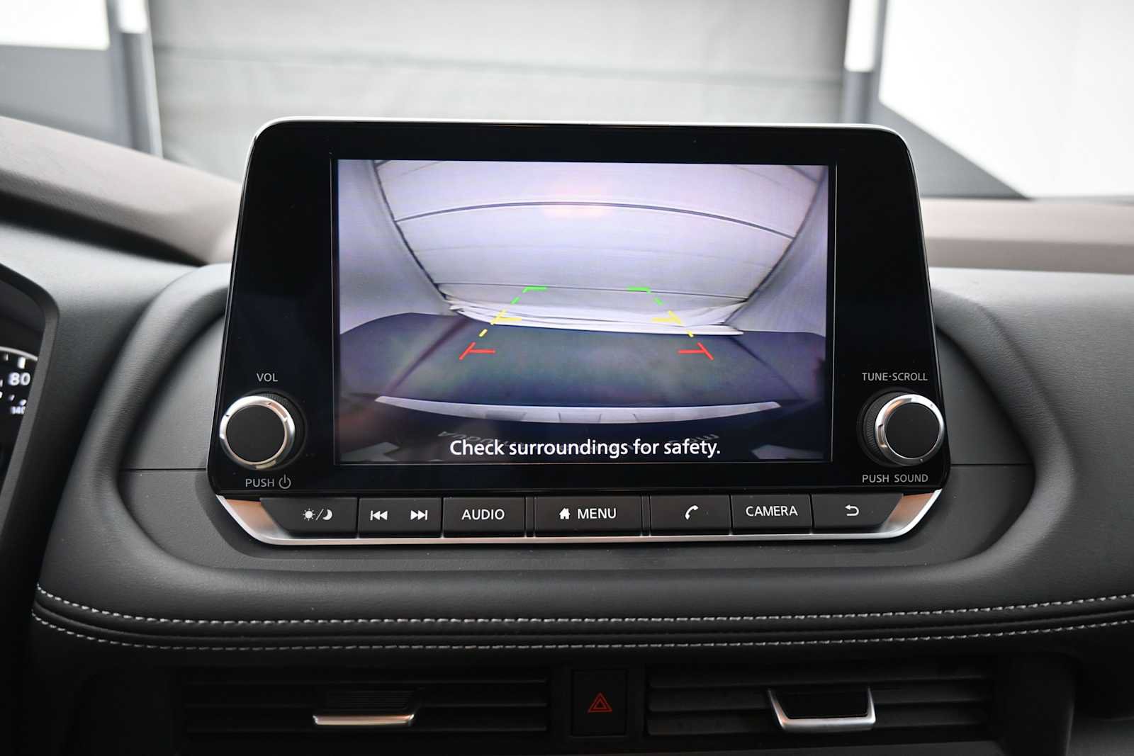 Used 2023 Nissan Rogue SV AWD/4WD image 8