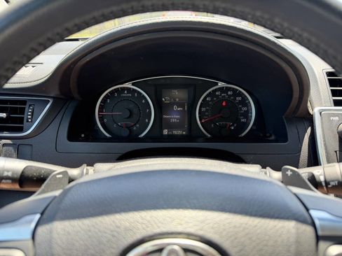 Used 2016 Toyota Camry SE FWD image 29