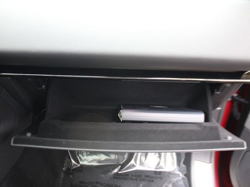 Used 2024 Land Rover Range Rover Sport Dynamic SE image 32