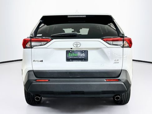 Used 2025 Toyota RAV4 LE AWD/4WD image 7