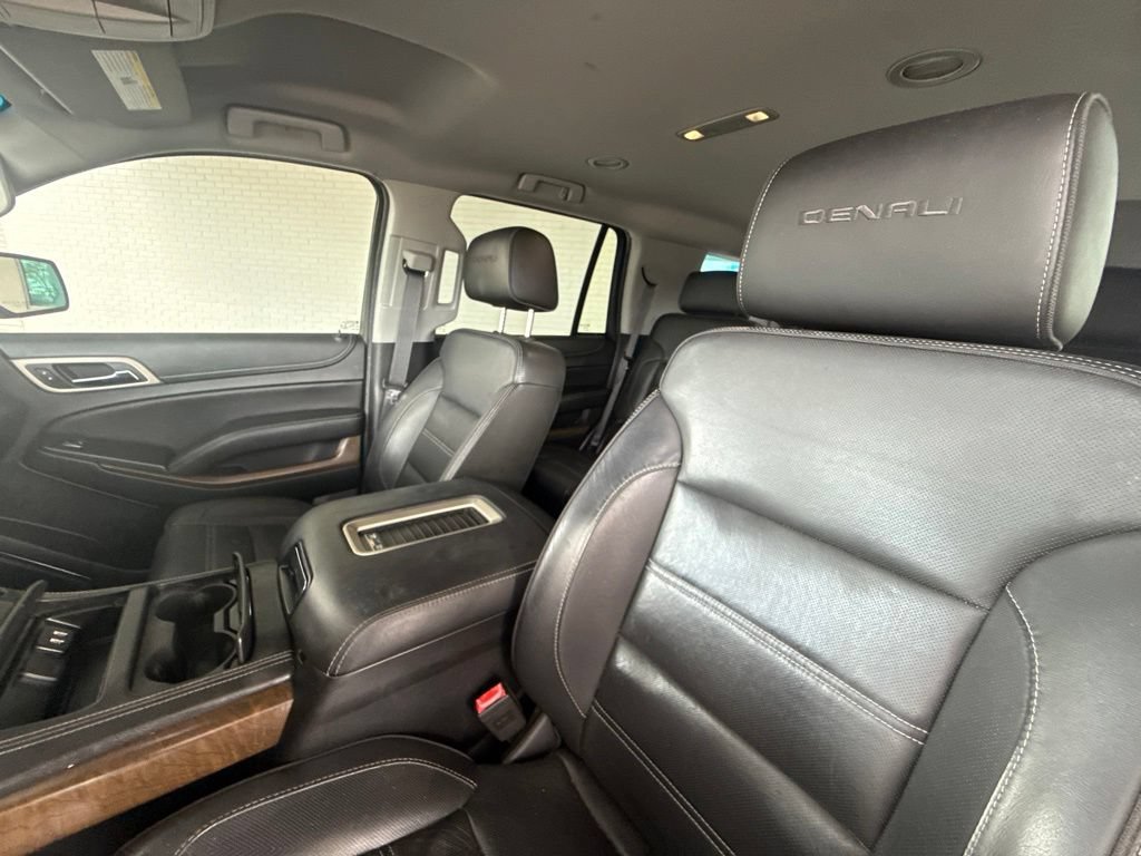 Used 2018 GMC Yukon Denali RWD image 29