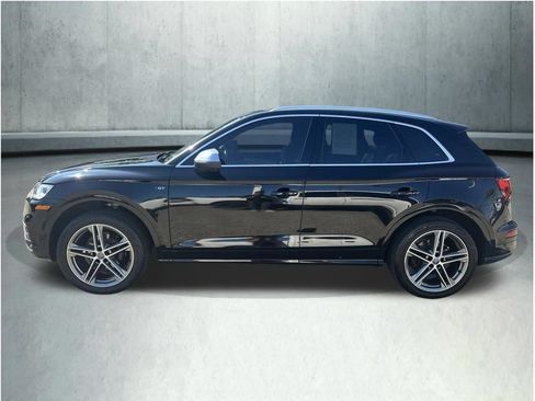 Used 2018 Audi SQ5 Premium Plus w/ Navigation Package AWD/4WD image 2