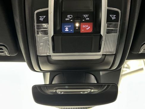 Used 2024 RAM 1500 Laramie image 28