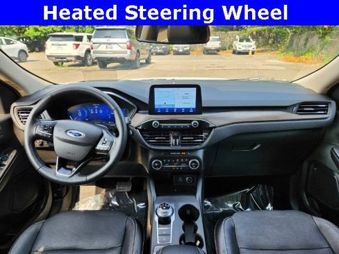 Used 2020 Ford Escape Titanium w/ Titanium Premium Package 2.0 image 2