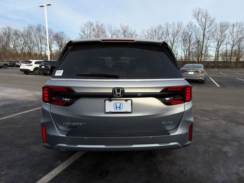 Certified 2026 Honda Odyssey Elite image 4