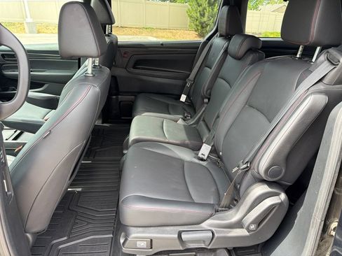 Used 2024 Honda Odyssey Sport image 12