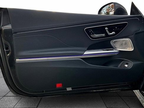 Certified 2025 Mercedes-Benz CLE 300 4MATIC Coupe image 23