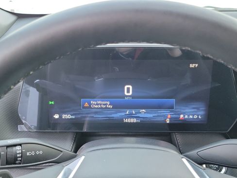 Used 2025 Chevrolet Equinox LT image 9