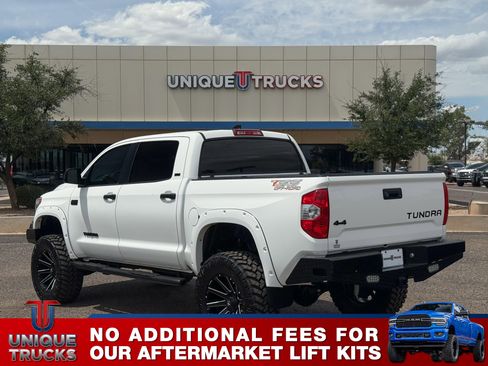 Used 2020 Toyota Tundra SR5 w/ SR5 Upgrade Package image 10