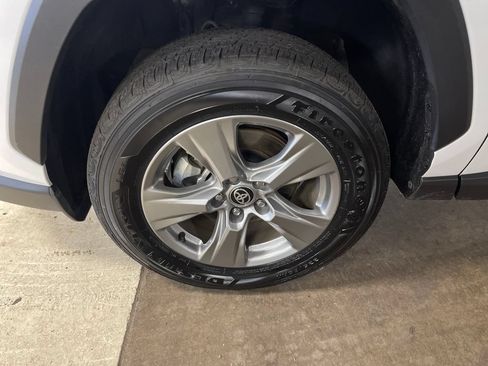 Certified 2025 Toyota RAV4 LE AWD/4WD image 10