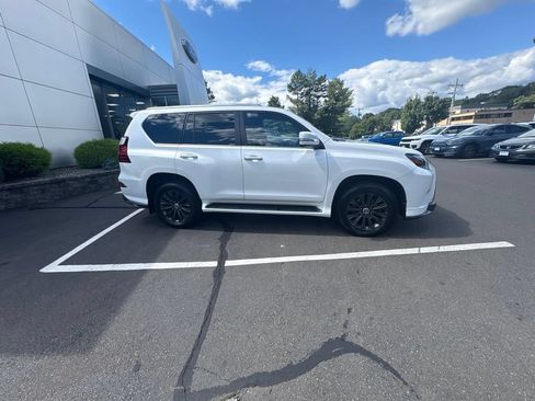 Used 2021 Lexus GX 460 Premium AWD/4WD image 16