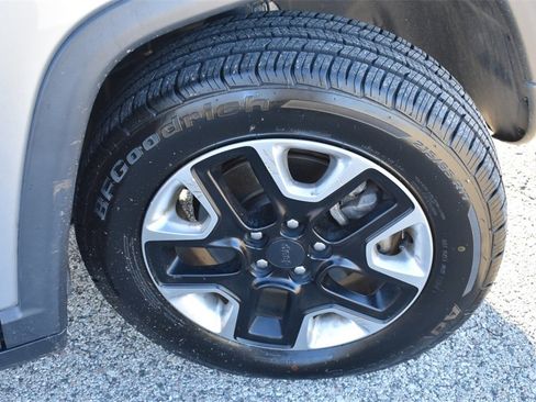 Used 2017 Jeep Compass Trailhawk w/ Leather Interior Group image 14