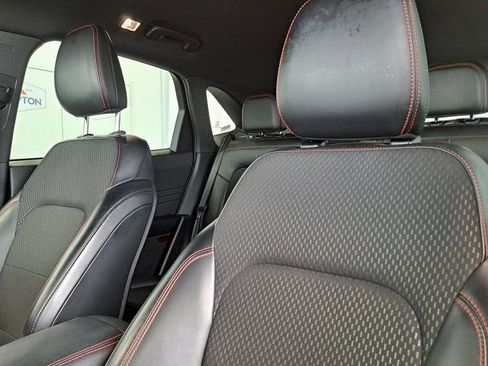Used 2025 Ford Escape ST-Line FWD image 22