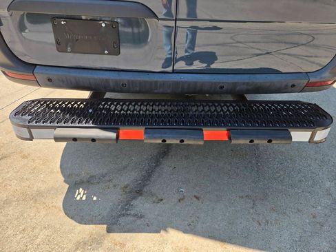 Used 2019 Mercedes-Benz Sprinter 170 image 38