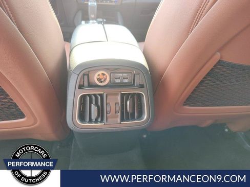 Used 2019 Maserati Levante AWD/4WD image 17