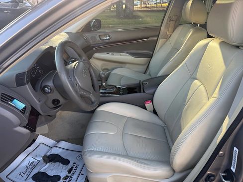 Used 2011 INFINITI G37 x Sedan w/ Premium Pkg image 11