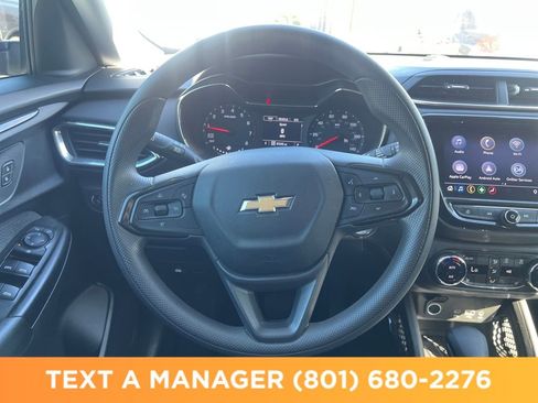 Used 2022 Chevrolet TrailBlazer LT w/ Convenience Package AWD/4WD image 14
