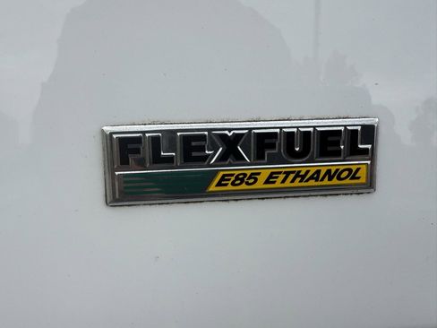 Used 2016 Dodge Grand Caravan SE image 17