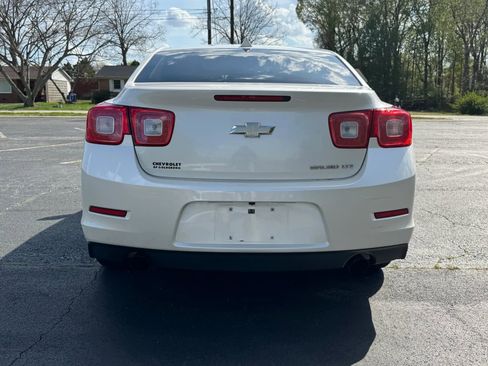 Used 2013 Chevrolet Malibu LTZ FWD image 5