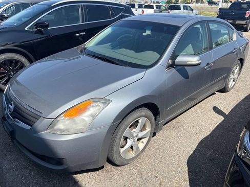 Used 2008 Nissan Altima 3.5 SE w/ Sport Pkg FWD image 7