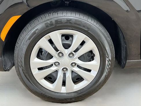 Certified 2022 Kia Soul LX image 29