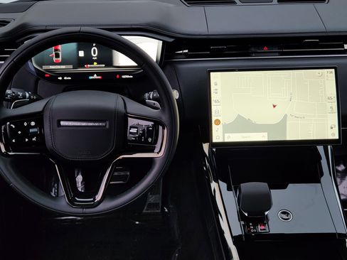 Certified 2024 Land Rover Range Rover Sport Dynamic SE image 27