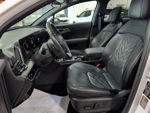 Used 2023 Kia Sportage X-Line w/ X-Line Premium Package AWD/4WD image 7