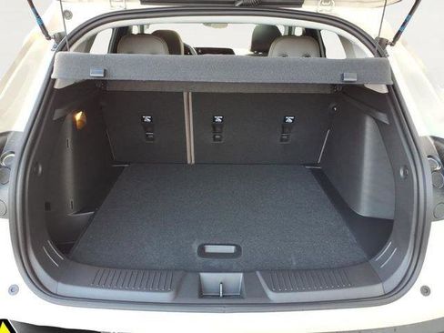 New 2026 Chevrolet Trax ACTIV w/ Sunroof Package image 6