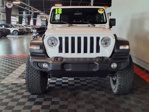 Used 2018 Jeep Wrangler Unlimited Sport S AWD/4WD image 11