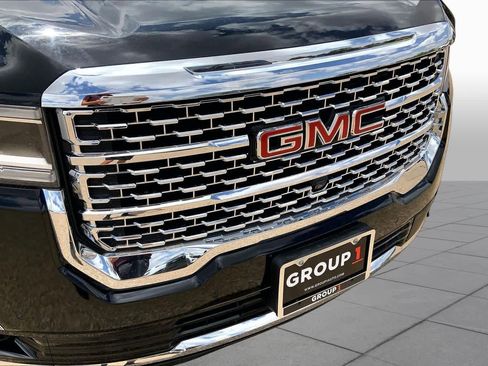 Used 2023 GMC Acadia Denali w/ Denali Ultimate Package FWD image 37
