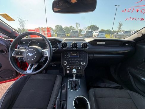 Used 2016 Ford Mustang Convertible RWD image 26