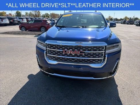Used 2023 GMC Acadia SLT image 4