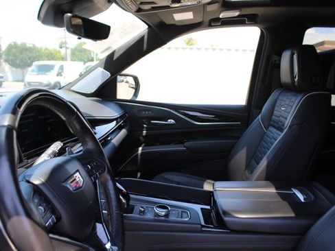 Used 2023 Cadillac Escalade V AWD/4WD image 42